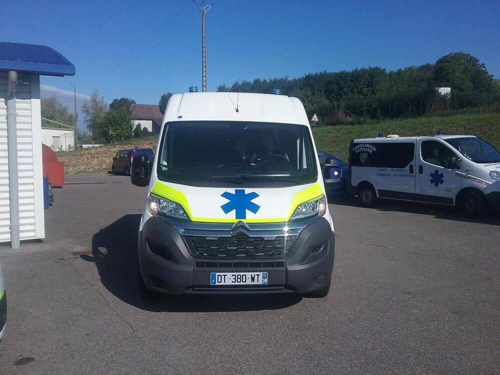 Taxis Ambulances Bernard Berjalliennes - véhicules 6